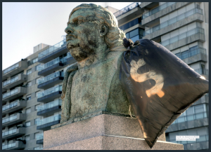 Book: RUS. Residuos Urbanos Sólidos. Basura y Espacio público en Latinoamérica. 2012 by Basurama. Edited by Delirio